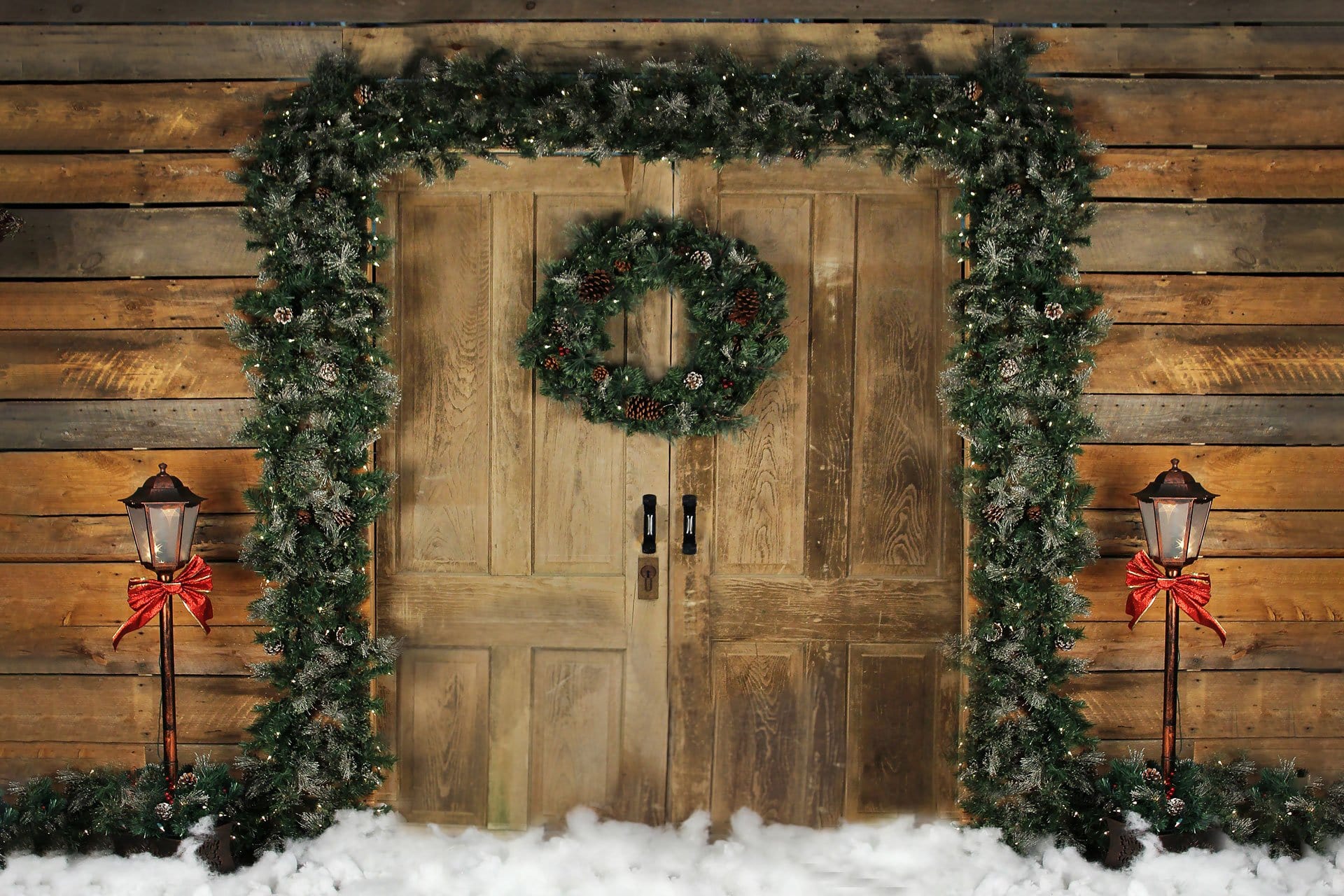 Kate Holiday Door Christmas Wreath Backdrop designed by Arica Kirby