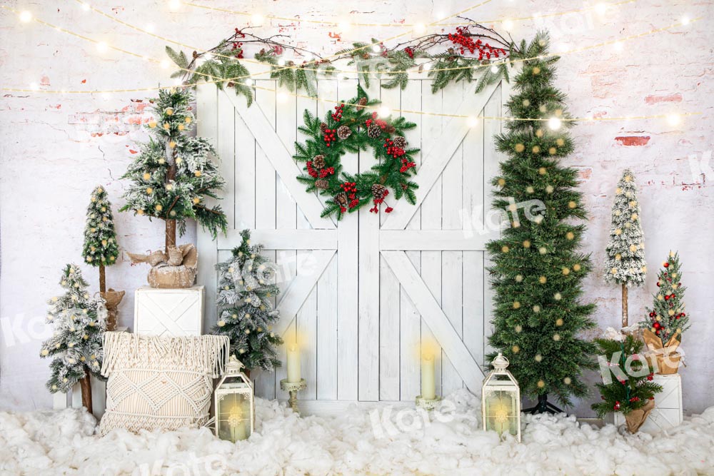 https://www.katebackdrop.com/cdn/shop/products/Kate_Christmas_Tree_Backdrop_White_Barn_Door_Snow_for_Photography_5x3ft_BH1031395E.jpg?v=1634005447&width=1000