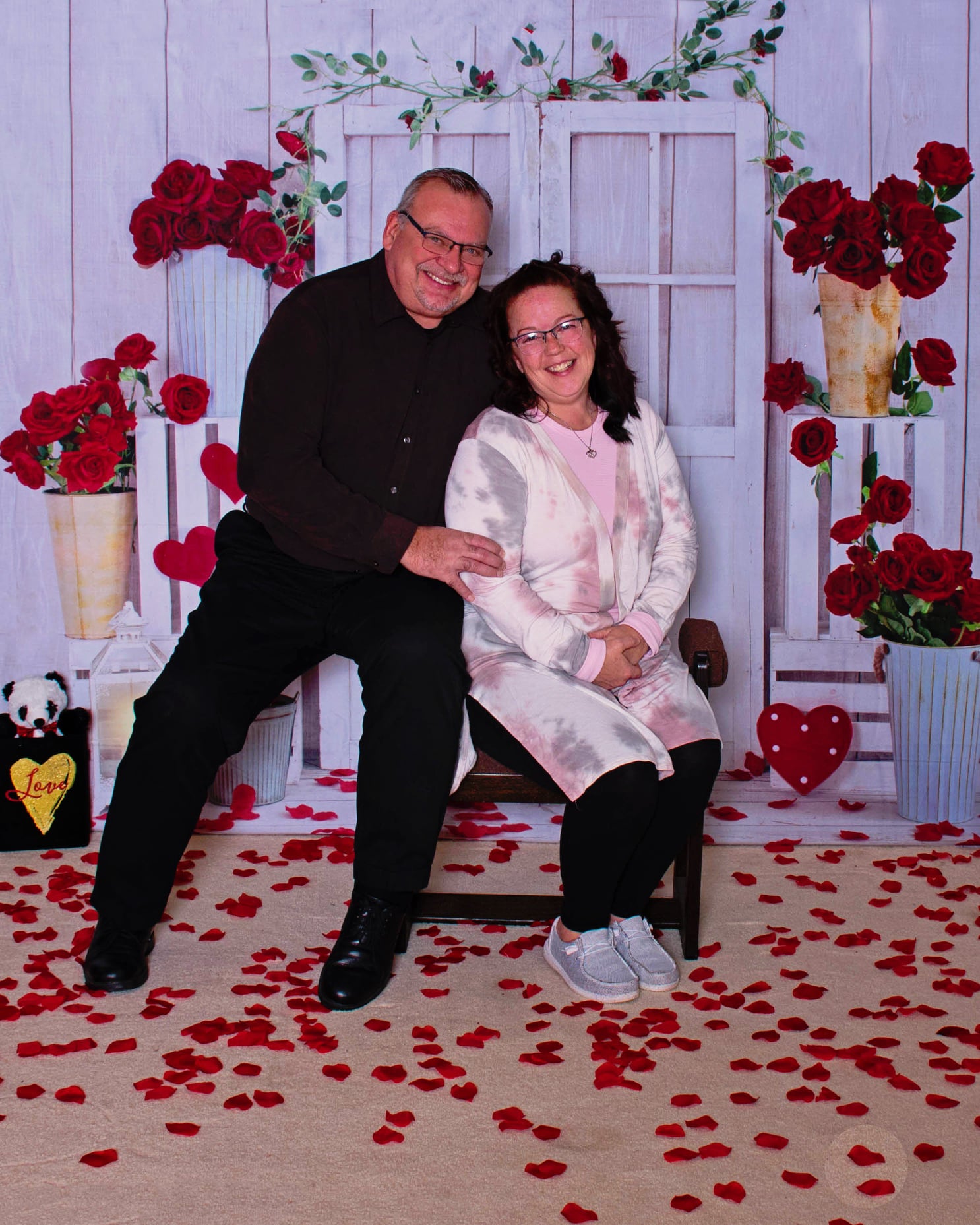 Kate Valentine's Day Backdrop White Wooden House Designed by Emetselch