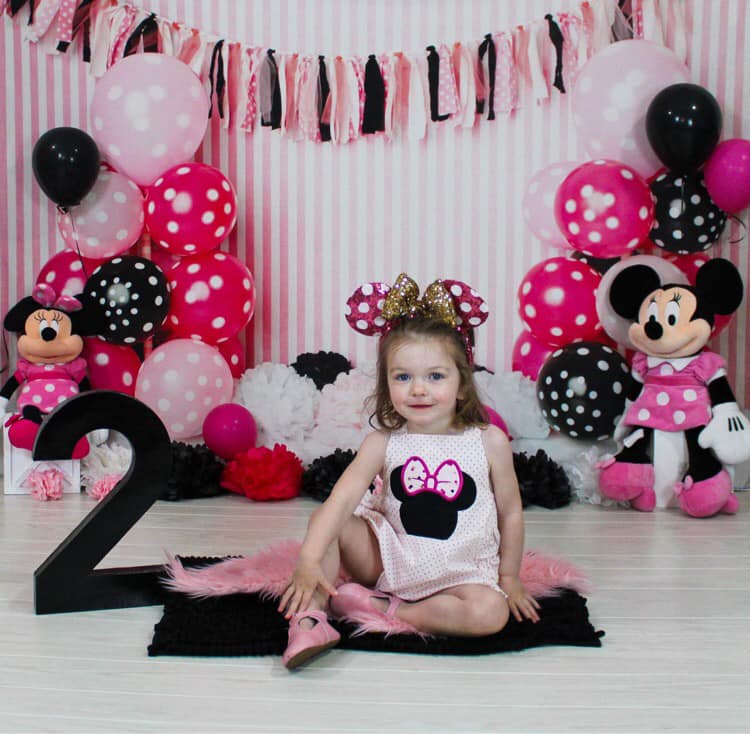 RTS Kate Black Pink Balloons with Strips for Children Backdrop for Photography (U.S. only)