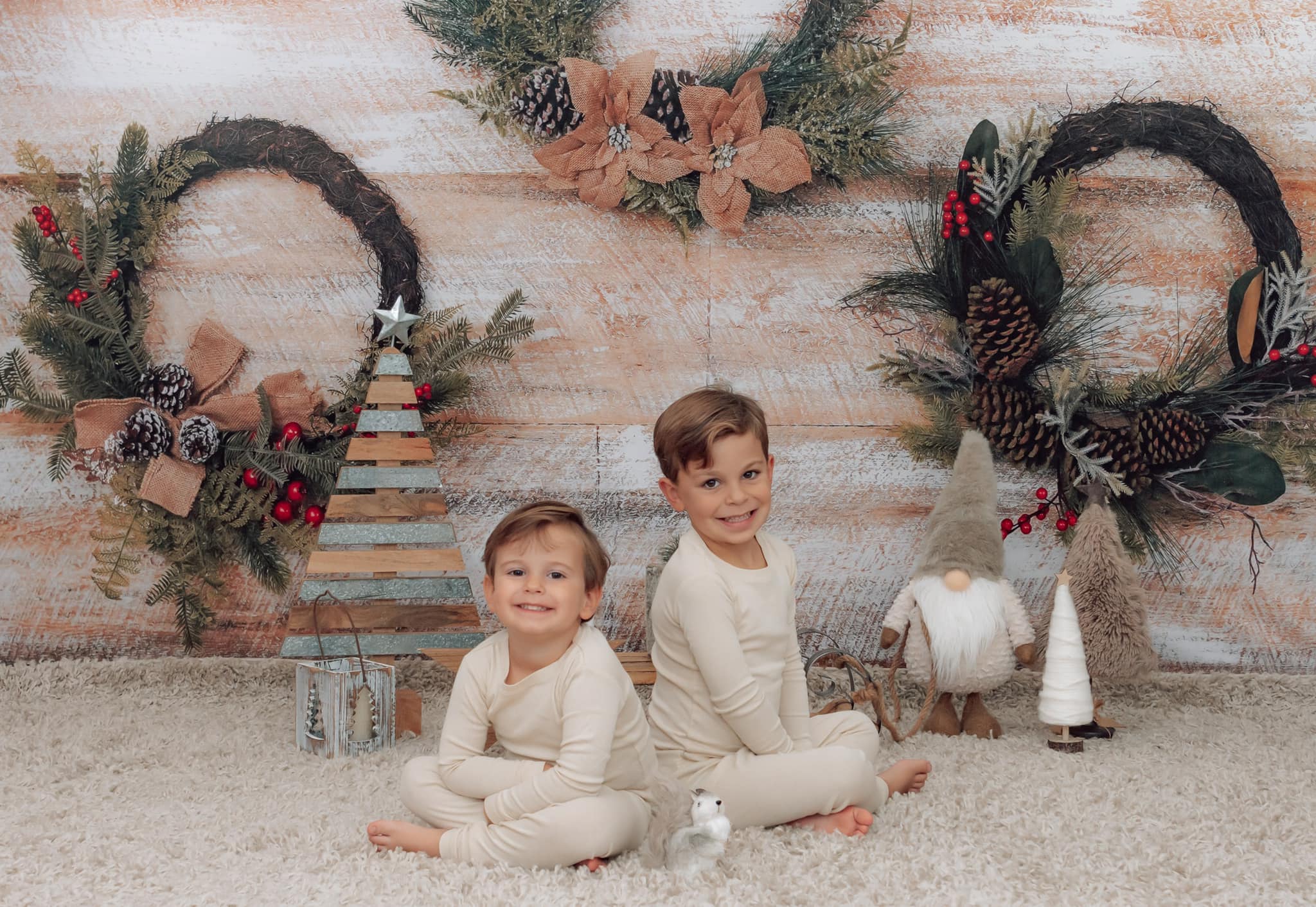 Kate White Washed Wall Christmas Wreath Backdrop Designed By Arica Kirby - Kate Backdrop