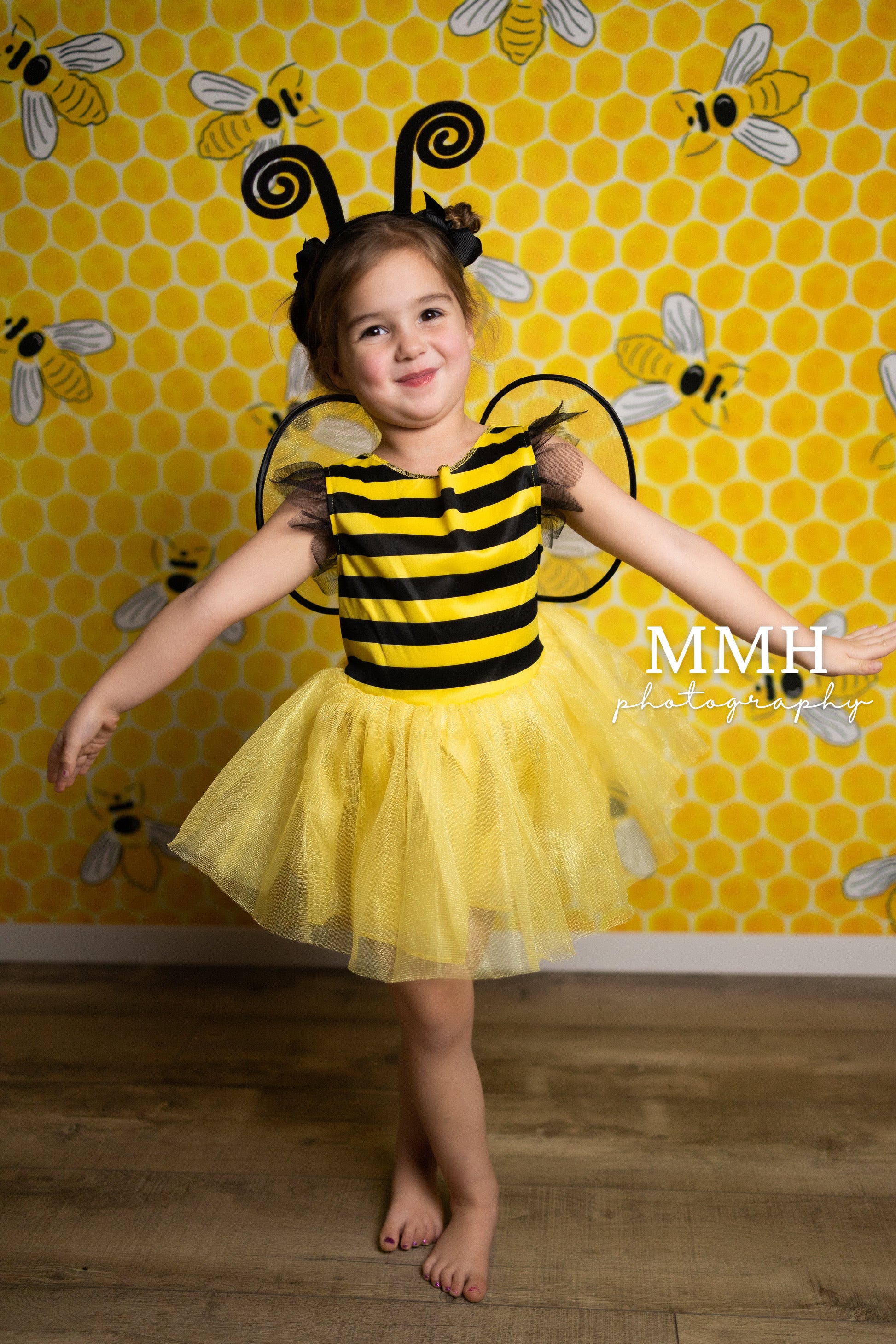 Kate BEE-Day -Yellow Bee Pattern Backdrop Designed by Melissa McCraw-Hummer
